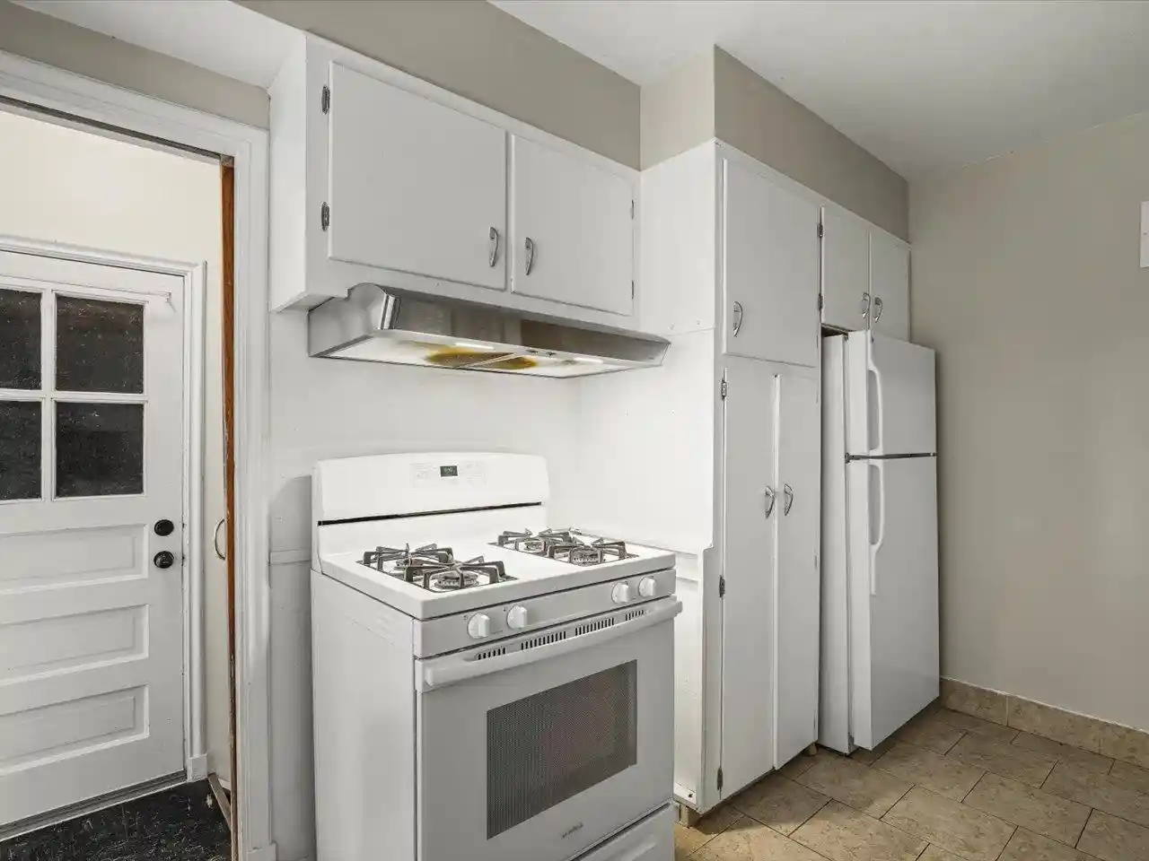 Photo 4 of Single family home for sale at 1502 Portland Ave, Beloit, WI 53511 | MLS# 2033460 | Listing updated on 2026-10-06