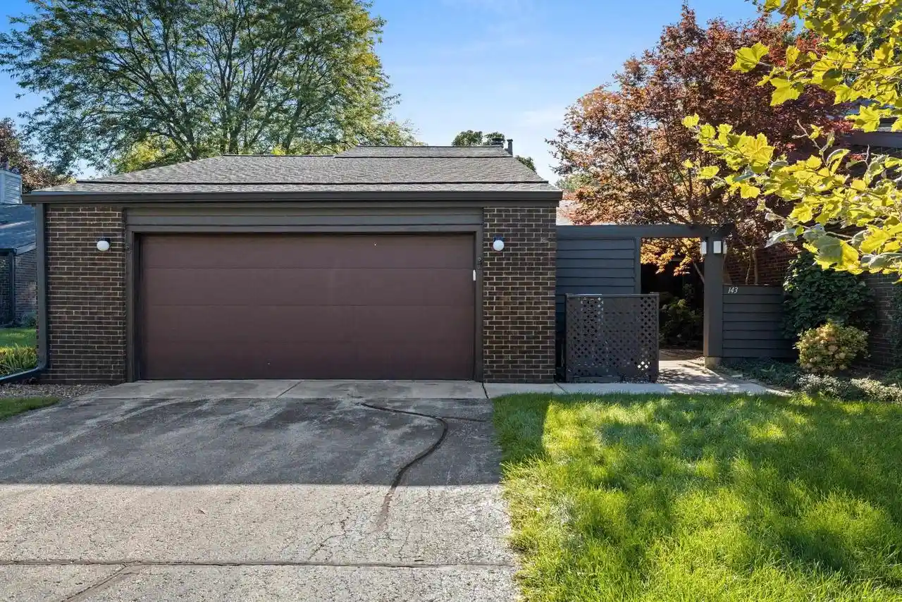 Photo 1 of Condo for sale at 143 Webster Hts Dr, Green Bay, WI 54301 | MLS# 50333262 | Listing updated on 2026-09-28