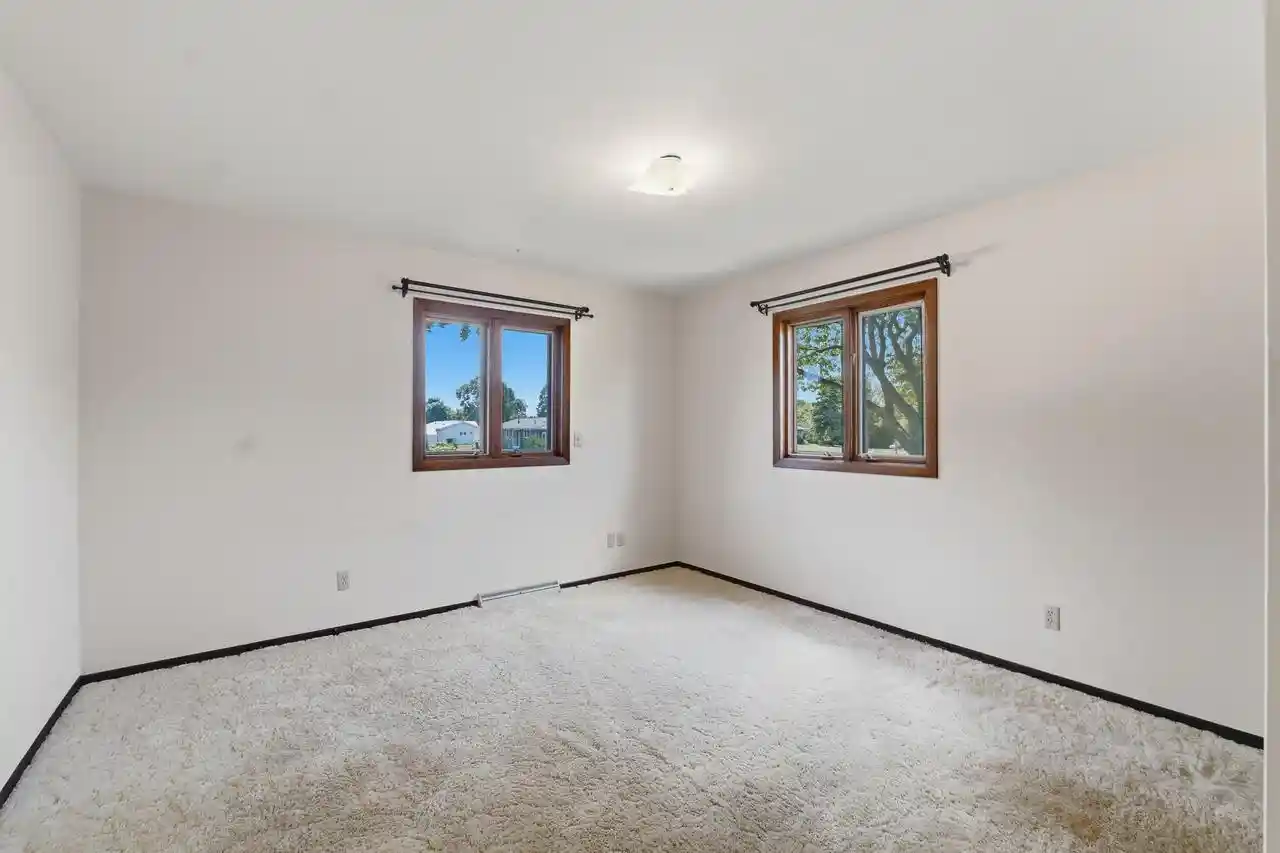 Photo 3 of Single family home for sale at 1706 Sunset Ln, New Holstein, WI 53061 | MLS# 1982137 | Listing updated on 2026-09-28