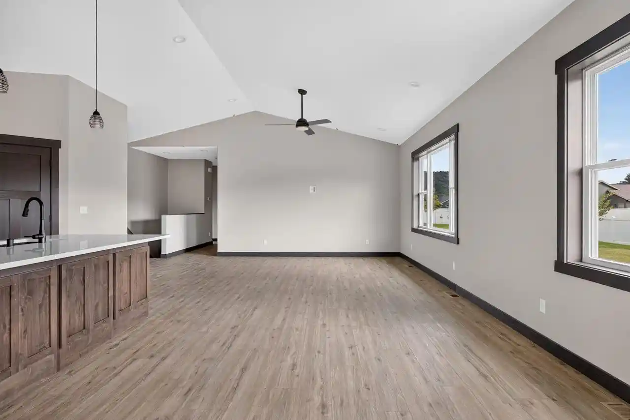 Photo 3 of Single family home for sale at 1924 London St, Holmen, WI 54636 | MLS# 1982142 | Listing updated on 2026-09-25