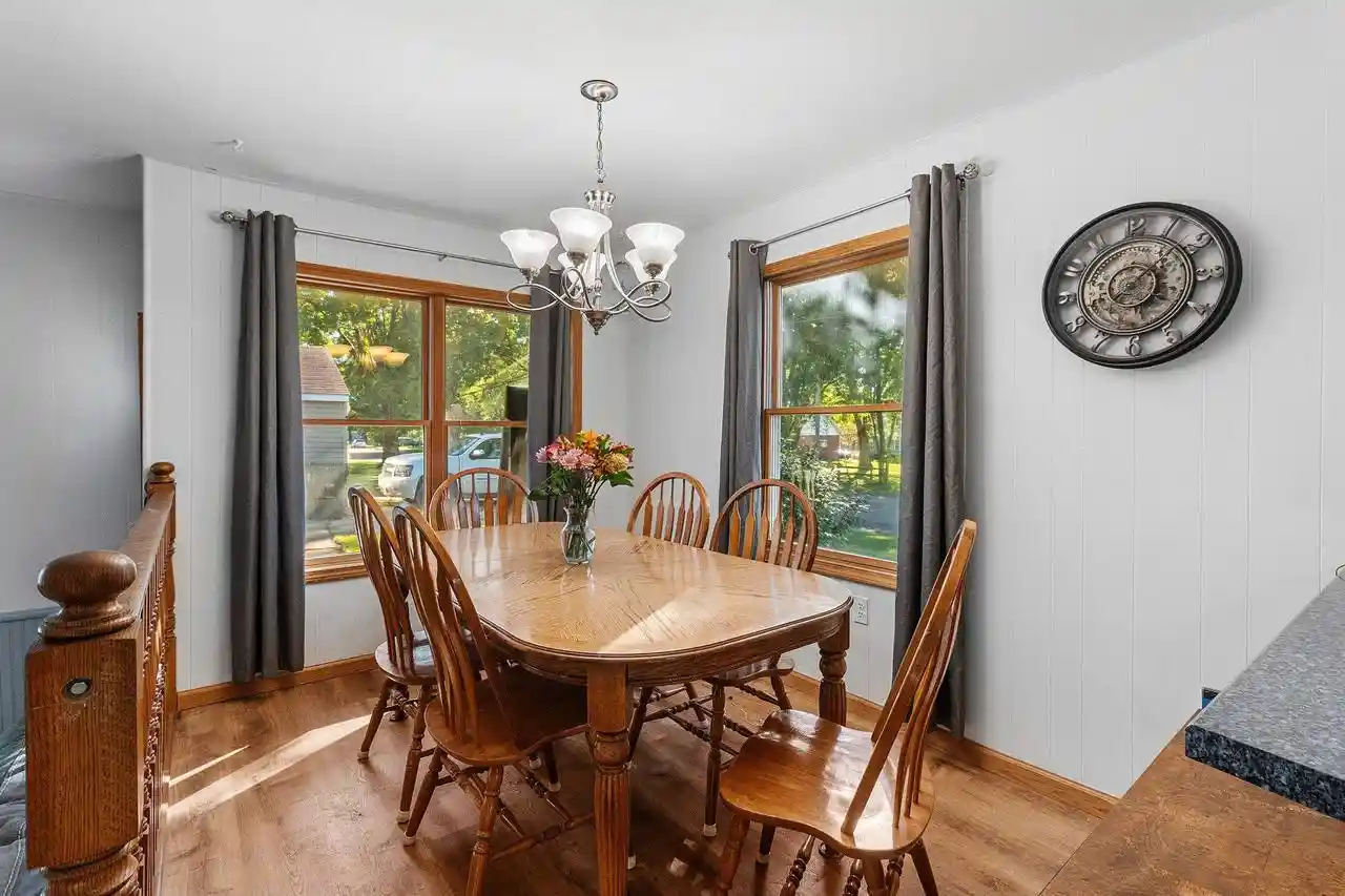 Photo 3 of Single family home for sale at 420 W Millard St, New London, WI 54961 | MLS# 50333272 | Listing updated on 2026-10-03