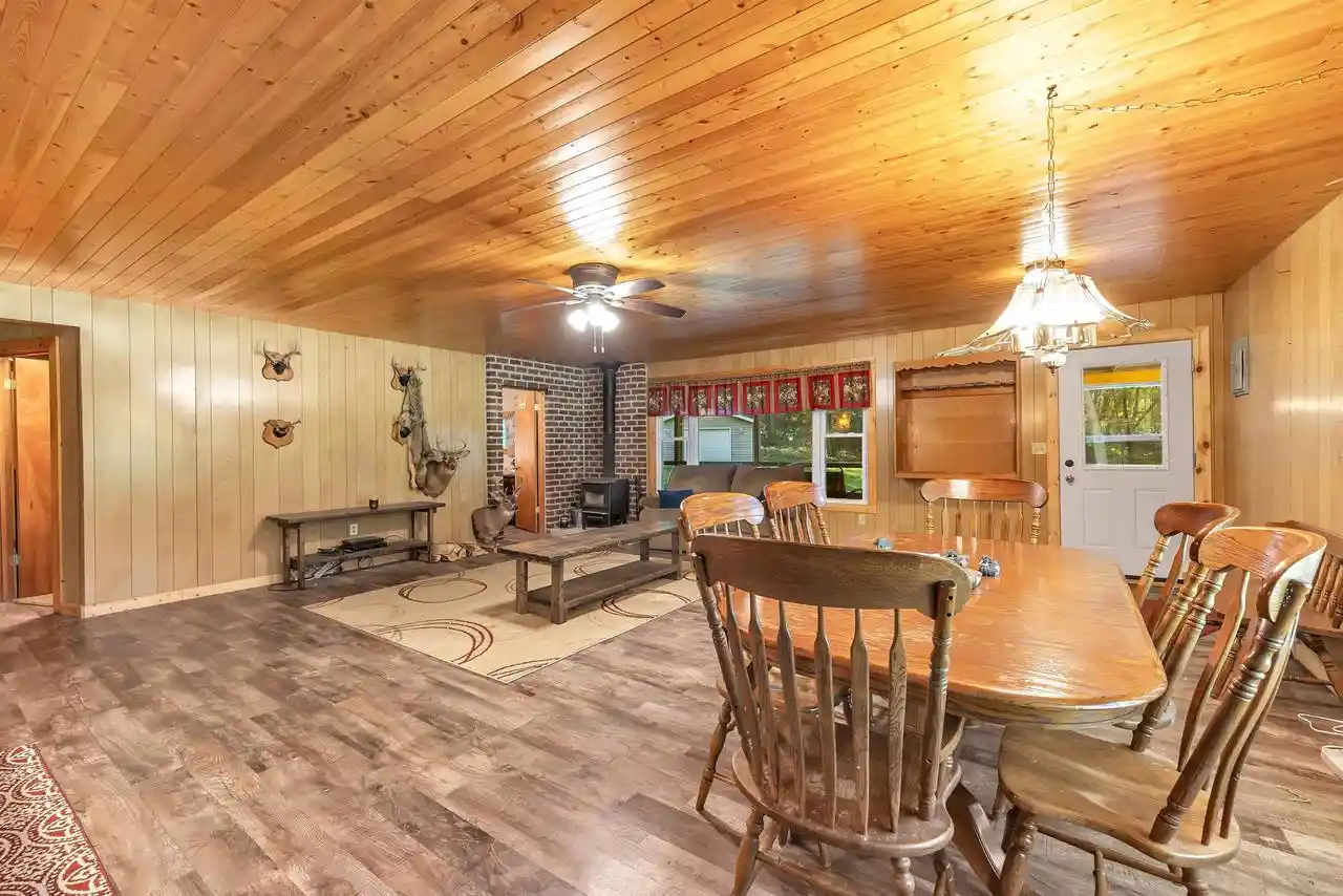 Photo 4 of Single family home for sale at E559 Indian Valley Rd, Waupaca, WI 54981 | MLS# 50333281 | Listing updated on 2026-09-30