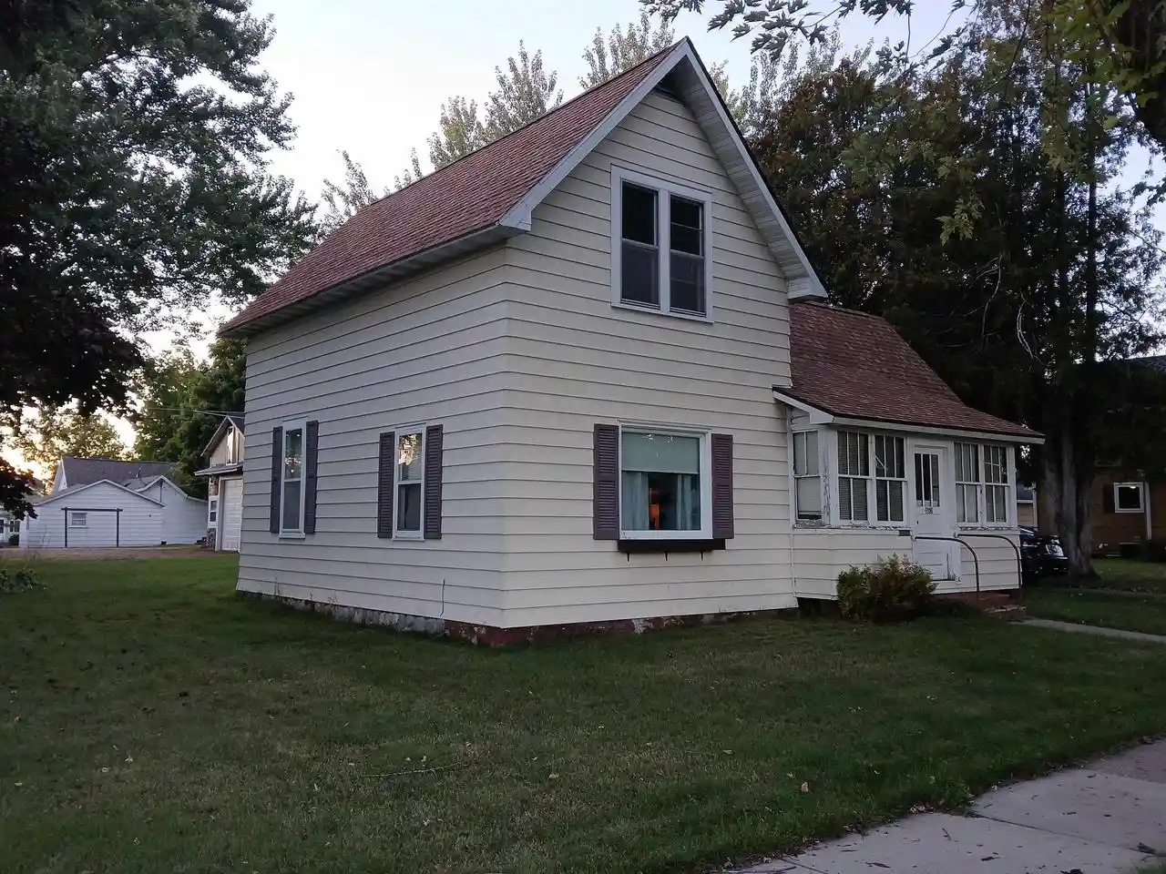 Photo 3 of Single family home for sale at 706 Chippewa St, Merrill, WI 54452 | MLS# 22604778 | Listing updated on 2026-09-29