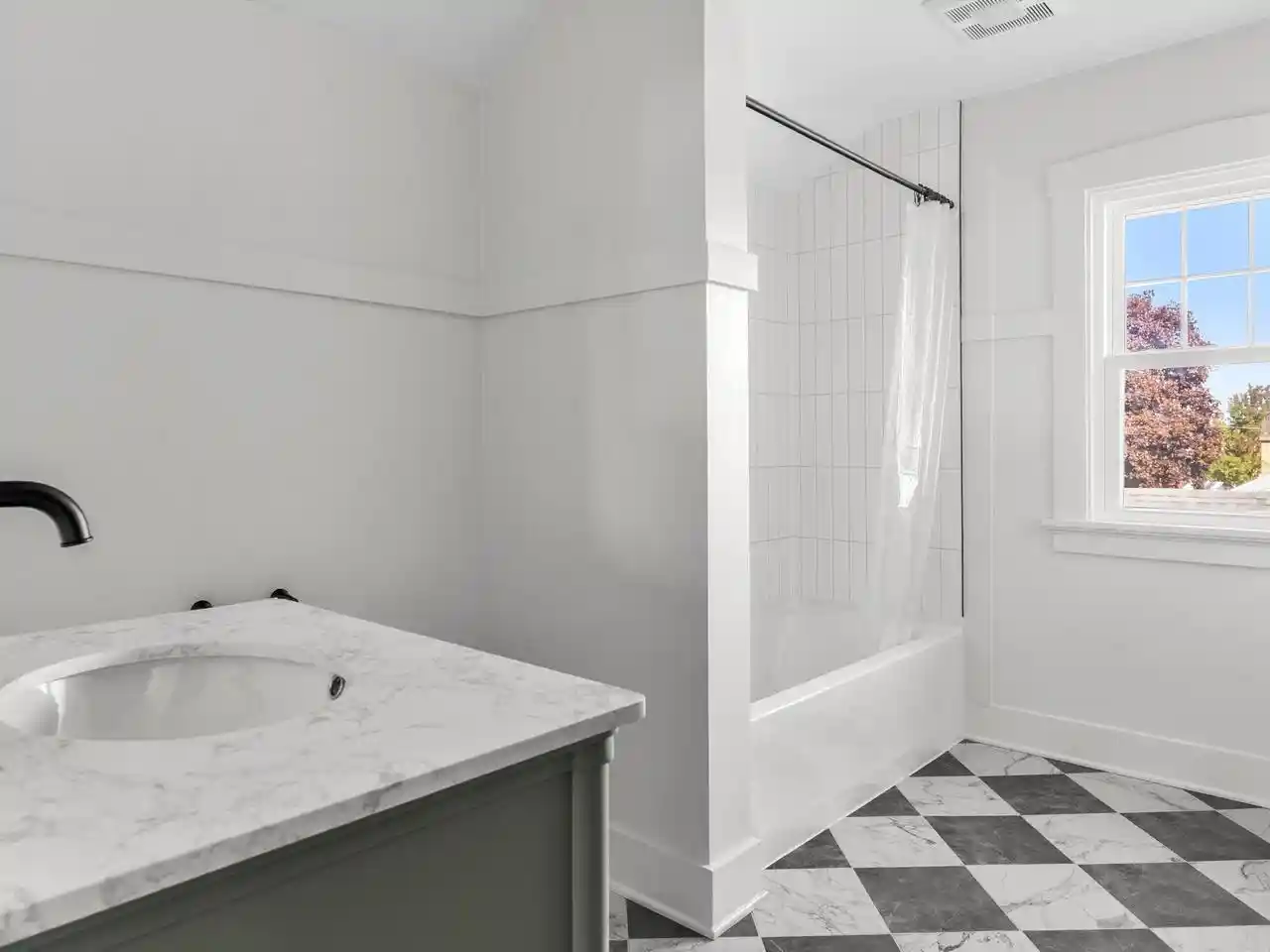 Photo 3 of Single family home for sale at 2802 Clark St, Manitowoc, WI 54220 | MLS# 1982160 | Listing updated on 2026-10-04