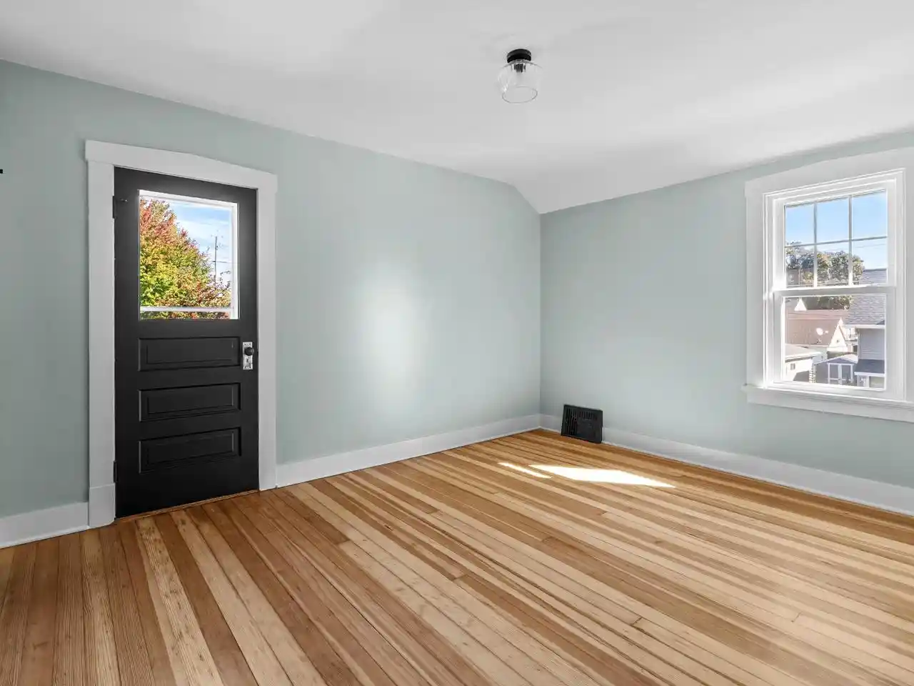 Photo 3 of Single family home for sale at 2802 Clark St, Manitowoc, WI 54220 | MLS# 1982160 | Listing updated on 2026-10-04