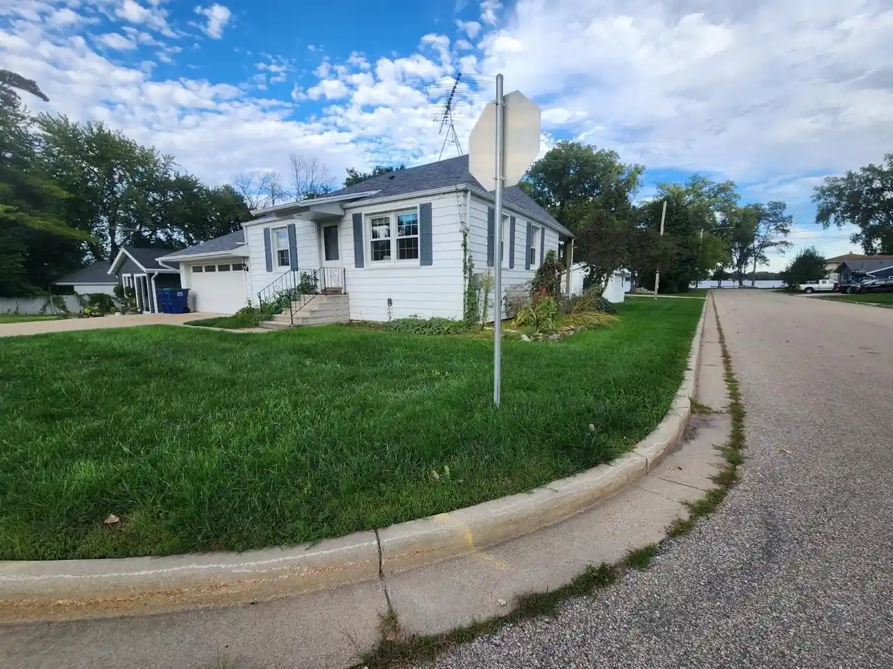 Photo 1 of Single family home for sale at 603 N 7th Street, Winneconne, WI 54986 | MLS# 50333286 | Listing updated on 2026-09-27
