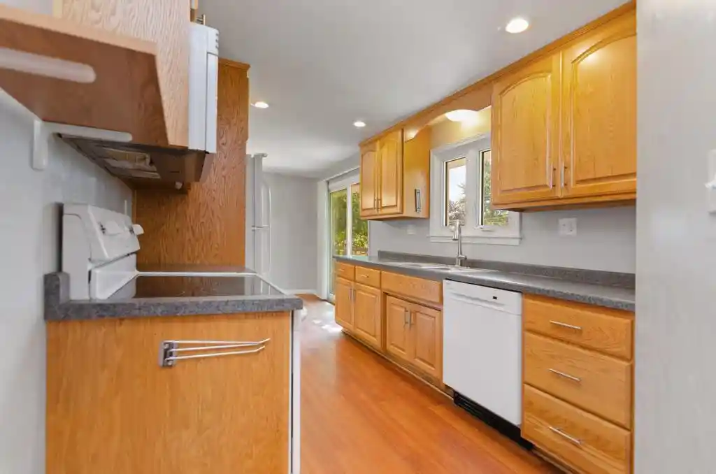 Photo 4 of Single family home for sale at 919 Morris Ave, Green Bay, WI 54304 | MLS# 50333252 | Listing updated on 2026-10-05