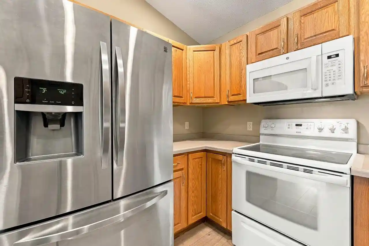 Listing Photo 5 - Condo for sale in building located at 1019 Jasmine Ln, Stevens Point, WI 54482