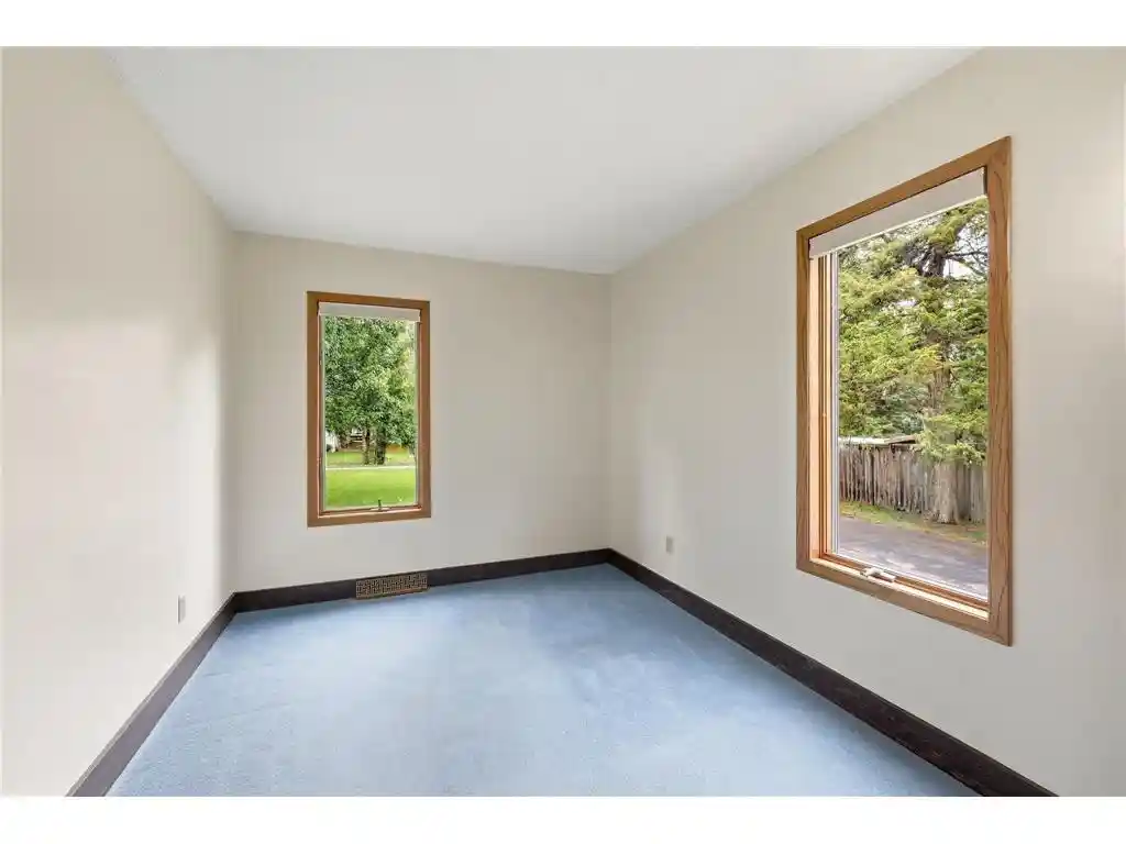 Photo 3 of Single family home for sale at 525 N Fremont St, River Falls, WI 54022 | MLS# 7150661 | Listing updated on 2026-10-02