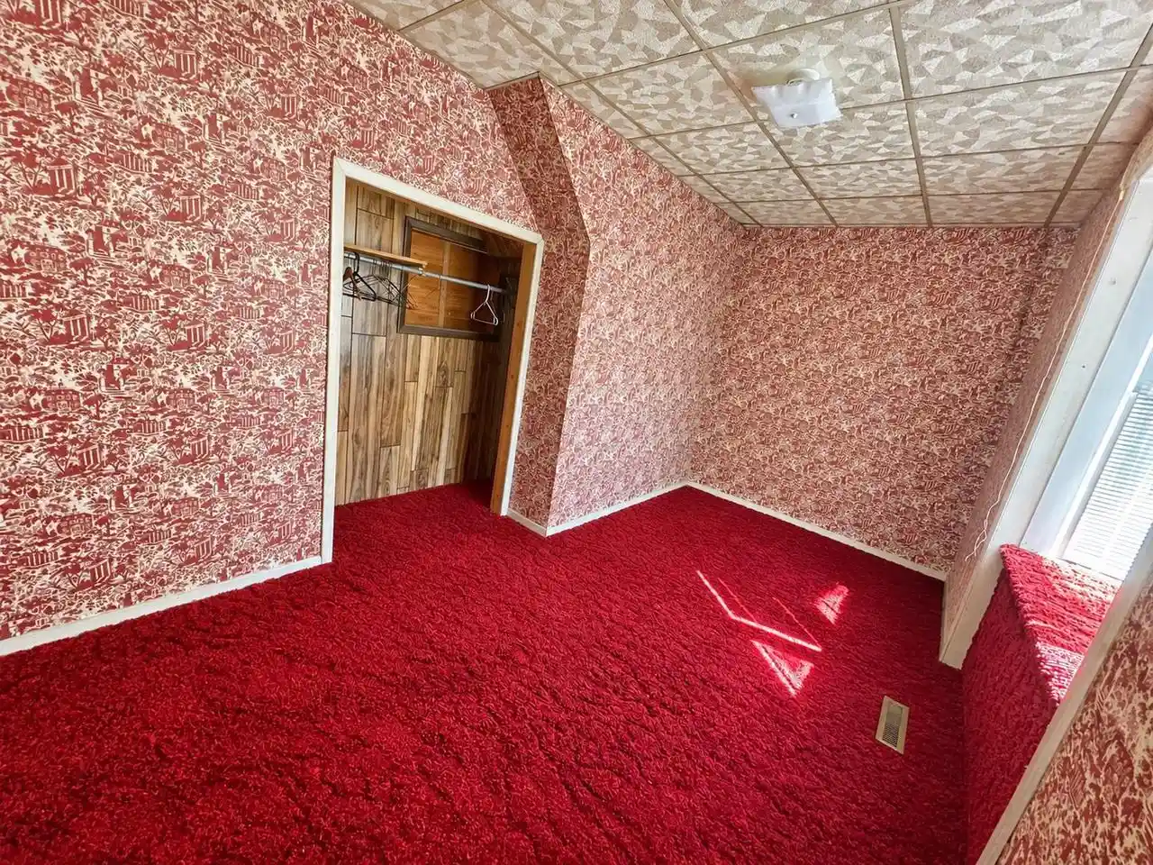 Photo 4 of Single family home for sale at 425 S Argyle Ave, Phillips, WI 54555 | MLS# 22604783 | Listing updated on 2026-09-25