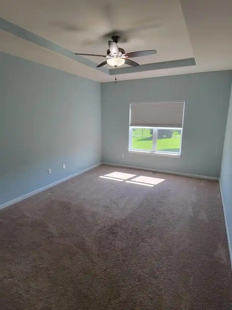 Photo 3 of Single family home for sale at 909 Meadowgate Dr, Waterford, WI 53185 | MLS# 1982182 | Listing updated on 2026-09-29
