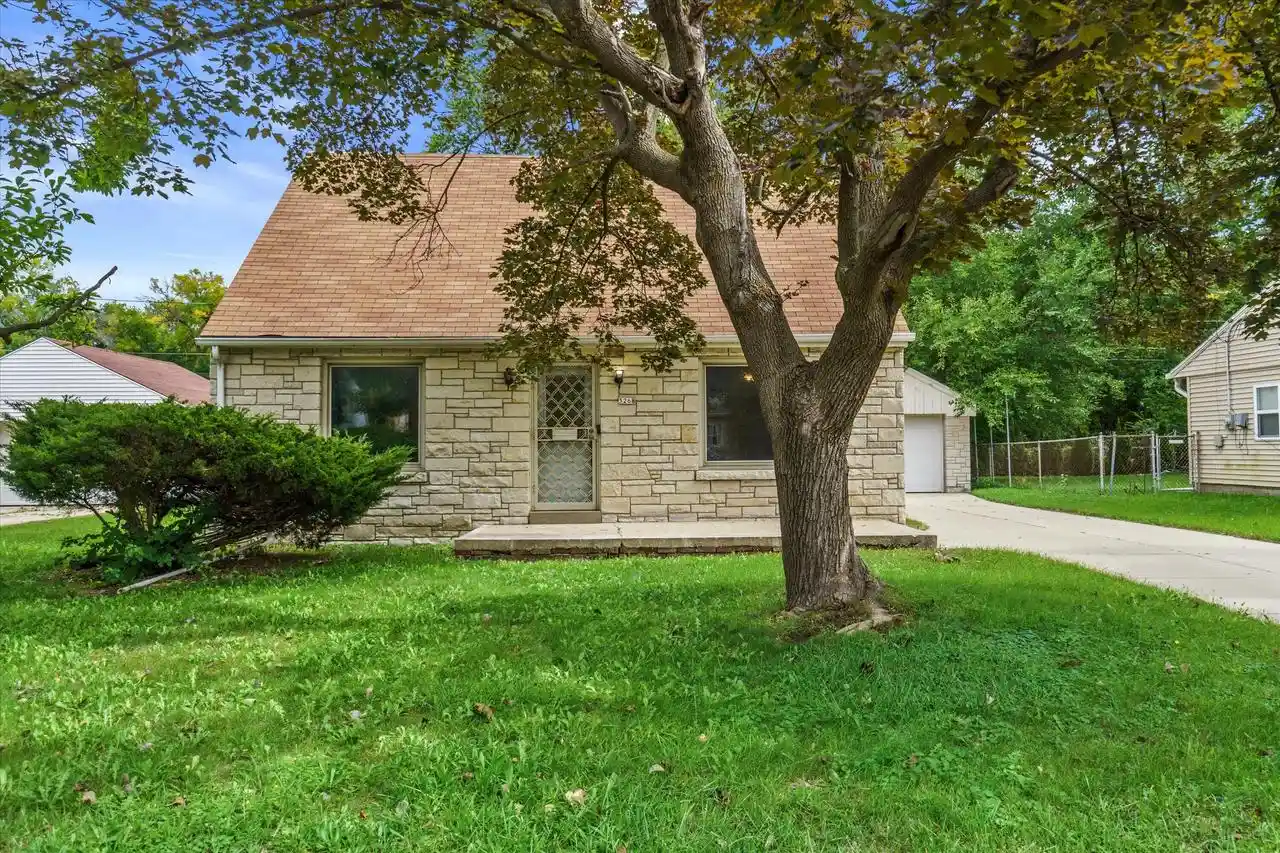 Photo 1 of Single family home for sale at 5268 N 60th Street, Milwaukee, WI 53218 | MLS# 1982184 | Listing updated on 2026-10-06