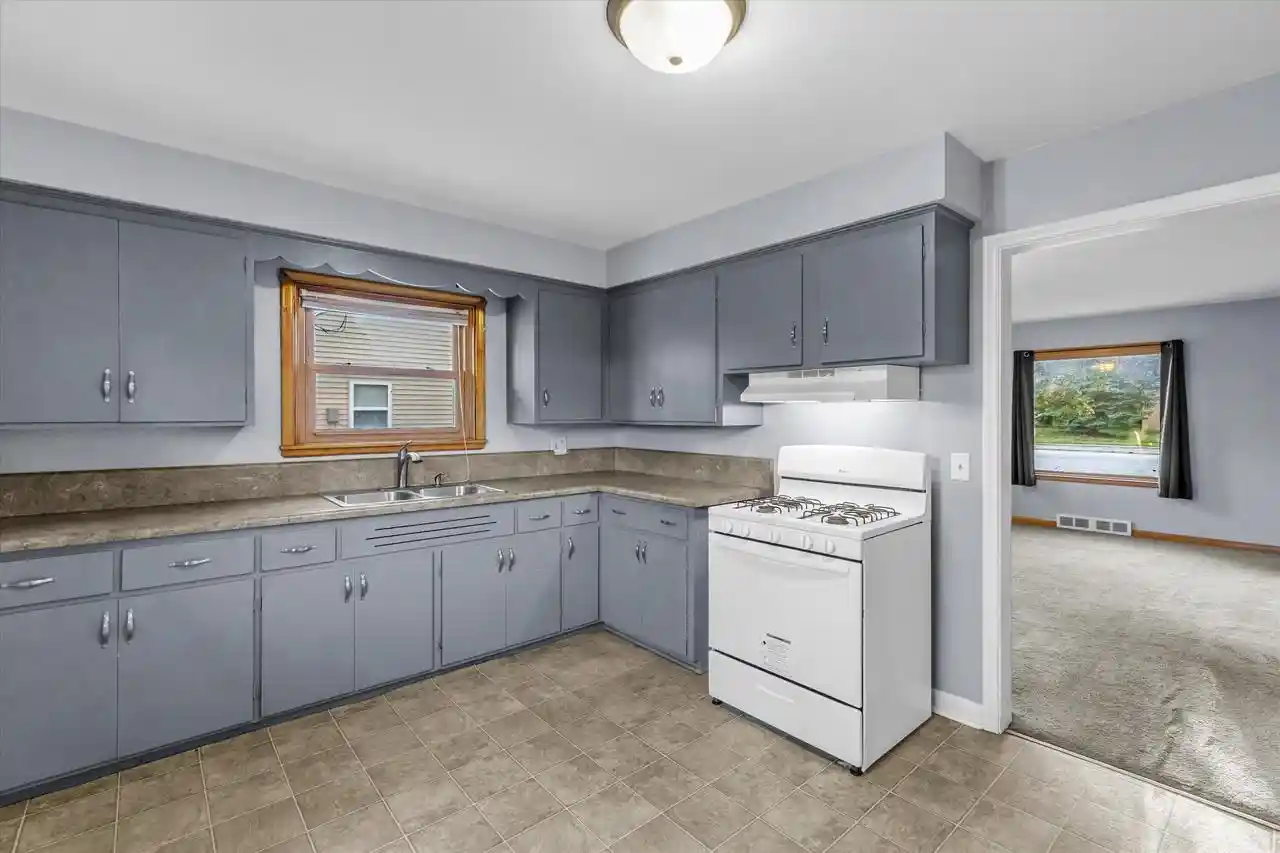 Photo 2 of Single family home for sale at 5268 N 60th Street, Milwaukee, WI 53218 | MLS# 1982184 | Listing updated on 2026-10-06