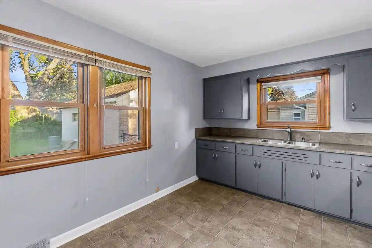 Photo 3 of Single family home for sale at 5268 N 60th Street, Milwaukee, WI 53218 | MLS# 1982184 | Listing updated on 2026-10-06
