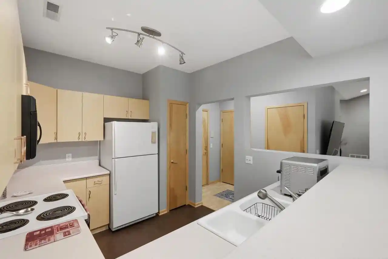 Photo 3 of Condo for sale at 1140 E Dayton St #203, Madison, WI 53703 | MLS# 2033485 | Listing updated on 2026-09-25