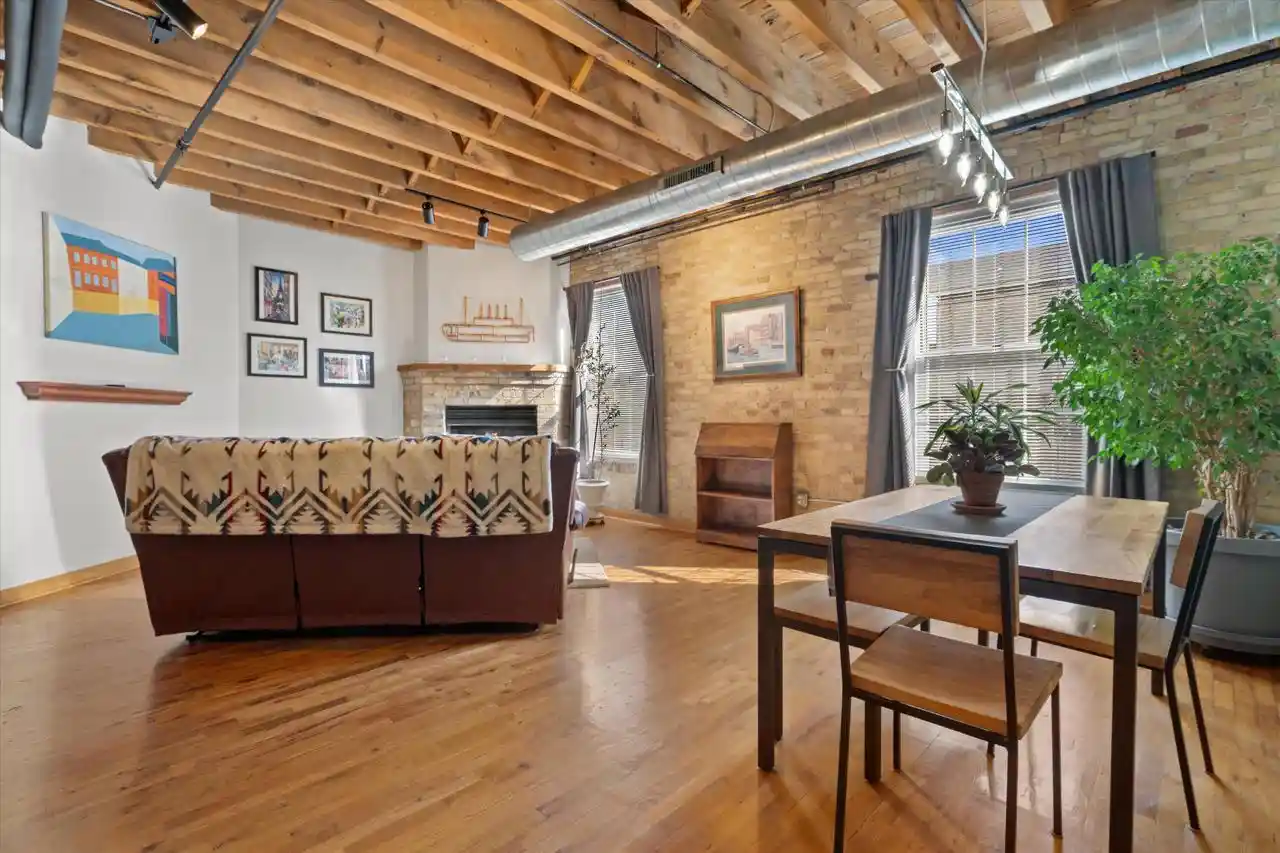 Listing Photo 5 - Condo for sale in building located at 418 N 3rd St, Milwaukee, WI 53203 - Unit #260