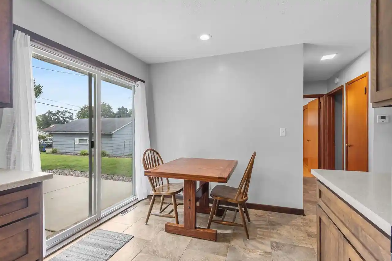 Photo 2 of Single family home for sale at 422 E Howard St, Portage, WI 53901 | MLS# 2033489 | Listing updated on 2026-09-27