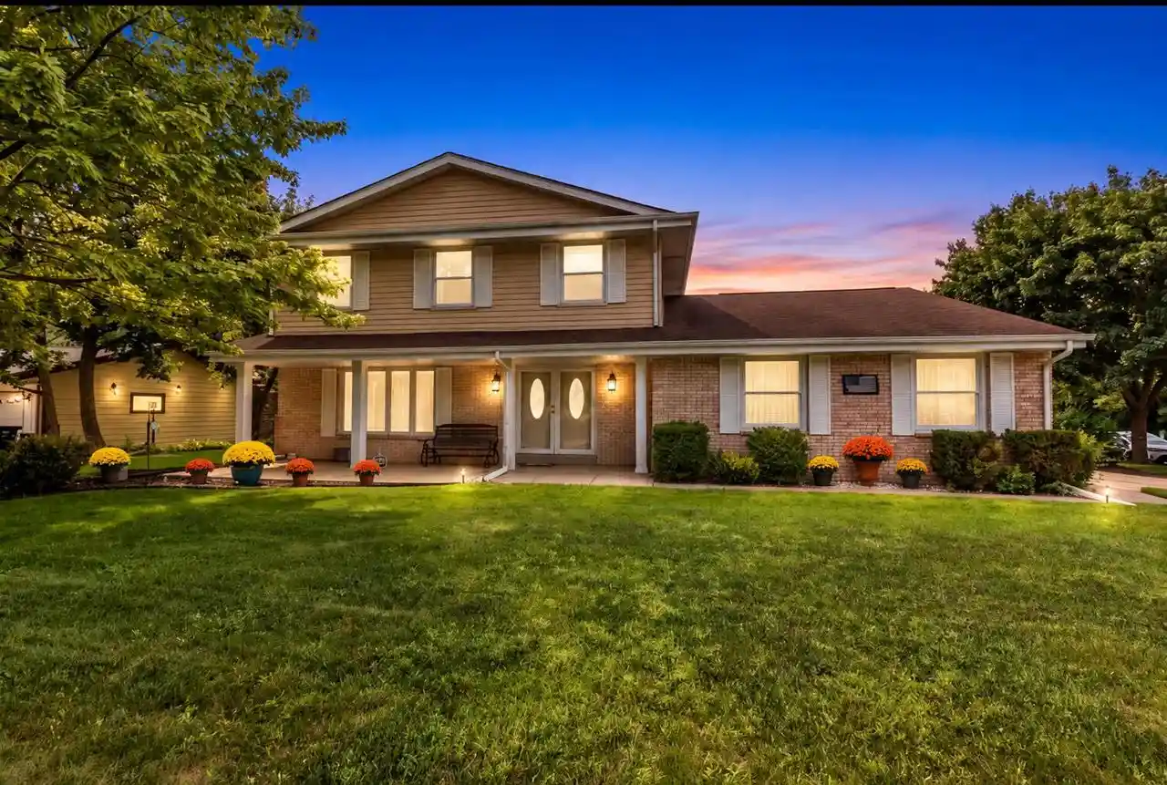 Photo 1 of Single family home for sale at 9301 S Sherwood Dr, Franklin, WI 53132 | MLS# 1982200 | Listing updated on 2026-10-05