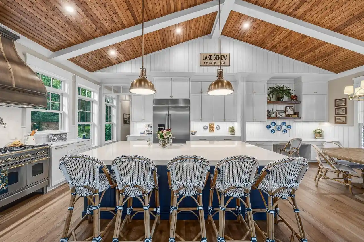 Photo 3 of Single family home for sale at 1886 Geneva Bay Dr, Lake Geneva, WI 53147 | MLS# 1982212 | Listing updated on 2026-09-29