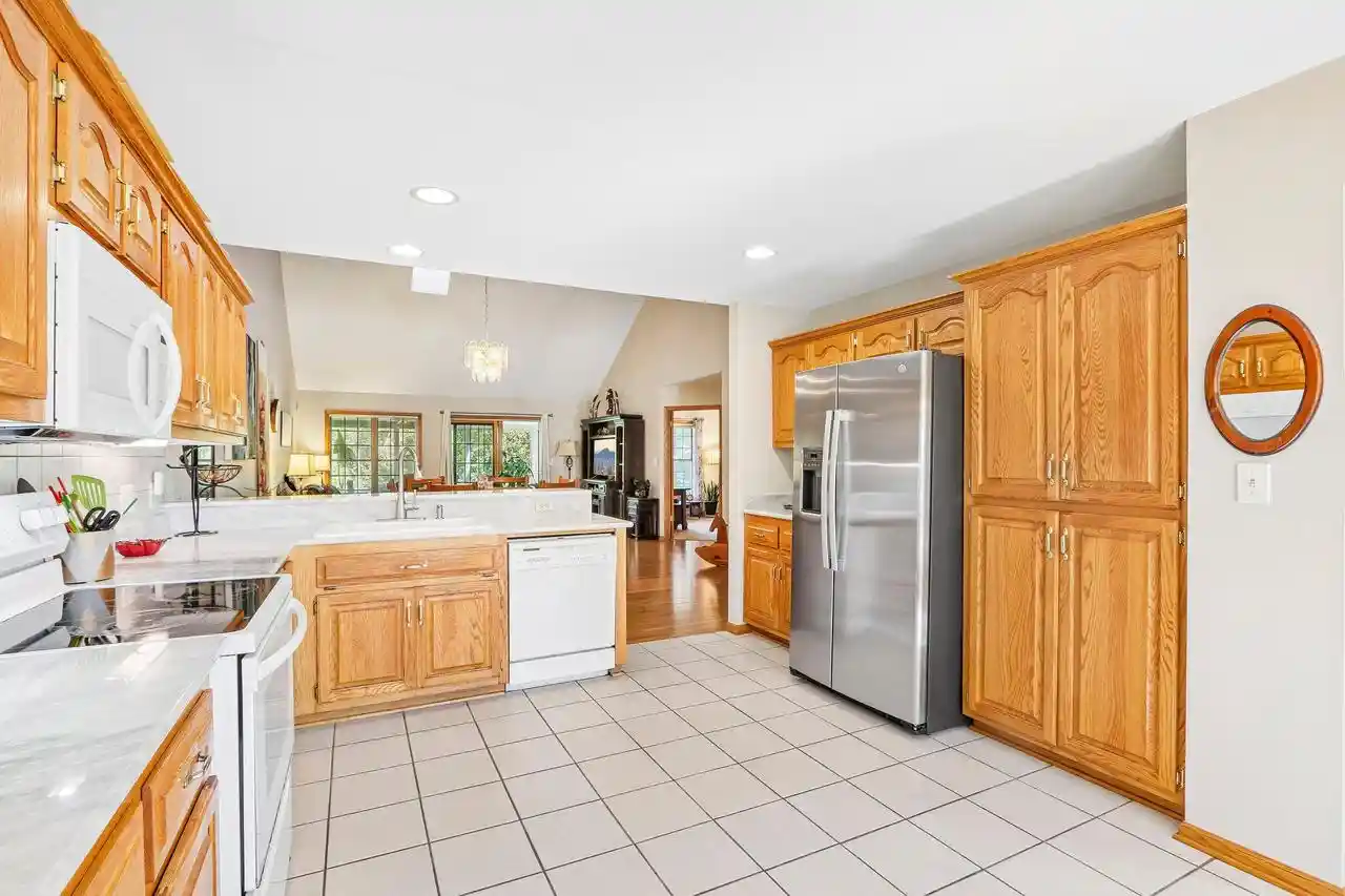 Photo 3 of Condo for sale at 2500 E Circle Dr, Mount Pleasant, WI 53405 | MLS# 1982221 | Listing updated on 2026-09-28