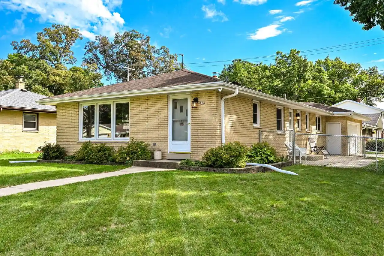 Photo 1 of Single family home for sale at 727 W Abbott Ave, Milwaukee, WI 53221 | MLS# 1982228 | Listing updated on 2026-10-22