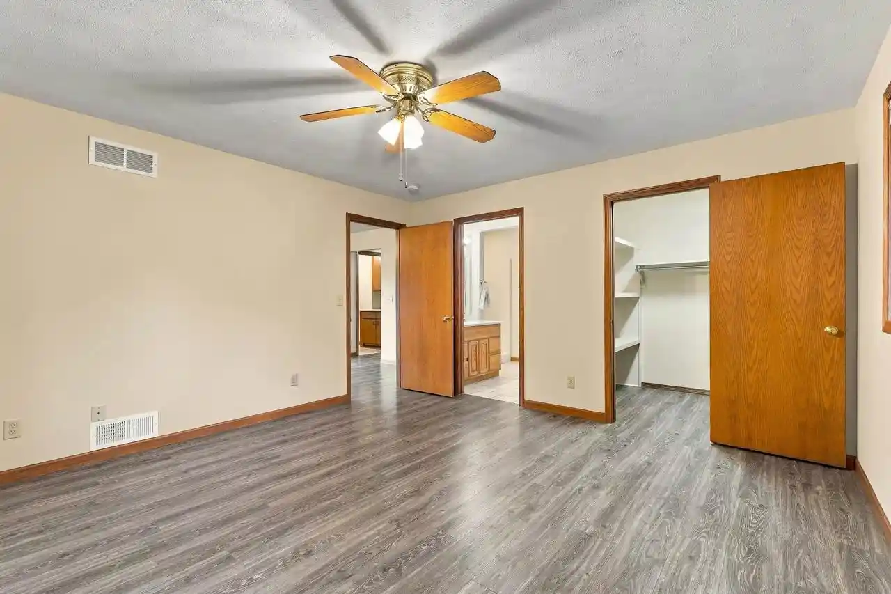 Photo 4 of Single family home for sale at 415 Waterloo Rd, Marshall, WI 53559 | MLS# 2033499 | Listing updated on 2026-10-05