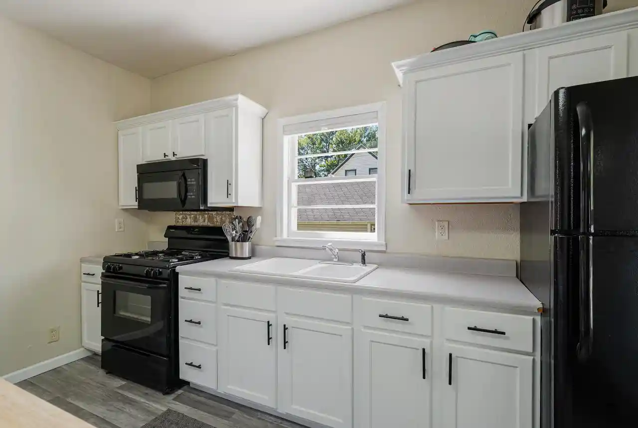 Photo 3 of Sale Pending at 1203 Minnesota St, Oshkosh, WI 54902 | MLS# 1982229 | Listing updated on 2026-10-01