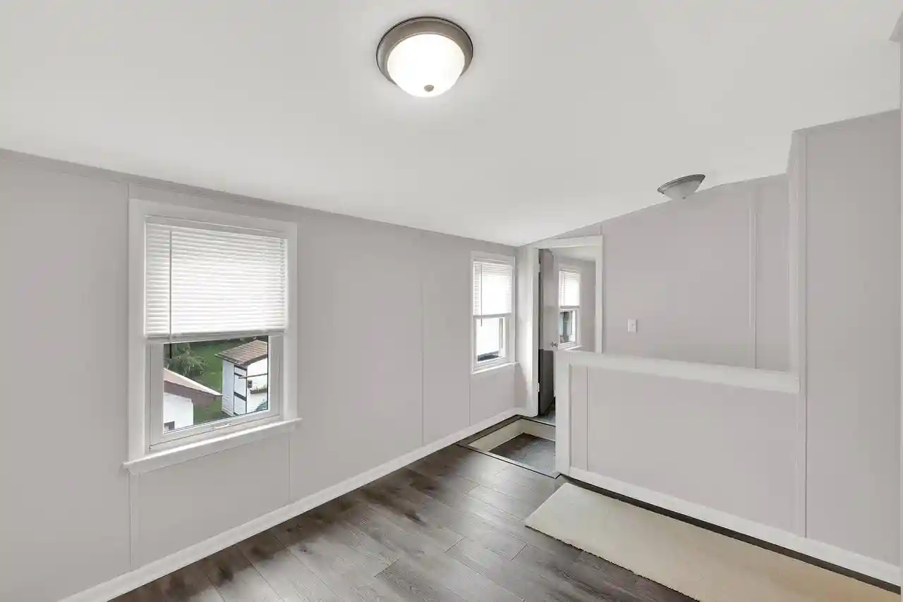 Photo 3 of Single family home for sale at 2923 E Cudhy Ave, Saint Francis, WI 53235 | MLS# 1982235 | Listing updated on 2026-09-28