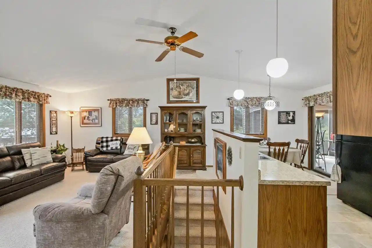 Photo 4 of Single family home for sale at N9401 Hughes Rd, Belleville, WI 53508 | MLS# 2033504 | Listing updated on 2026-10-07
