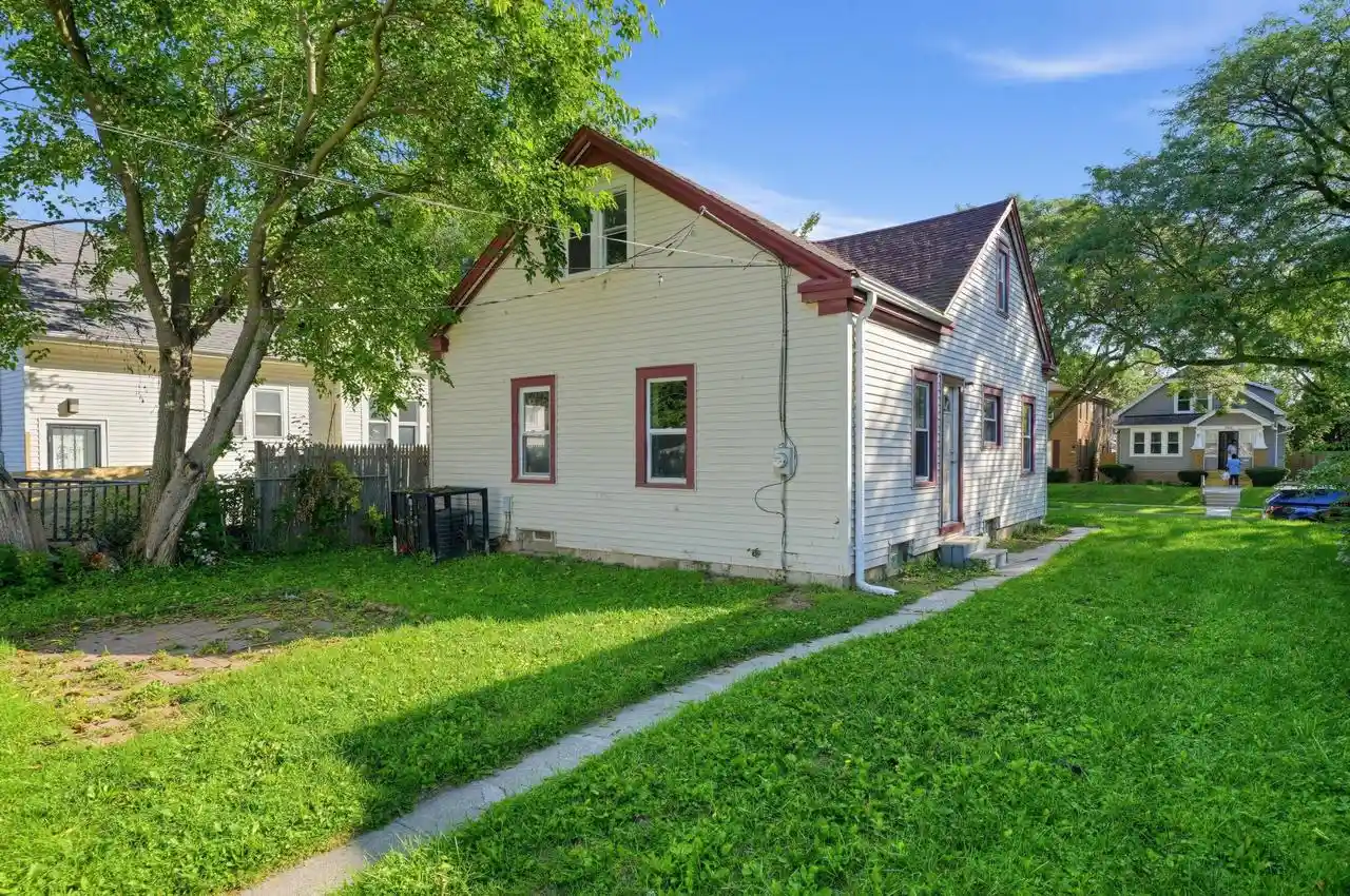 Photo 31 of Sale Pending at 5521 N 33rd St Milwaukee, Milwaukee, WI 53209 | MLS# 1982262 | Listing updated on 2026-10-10