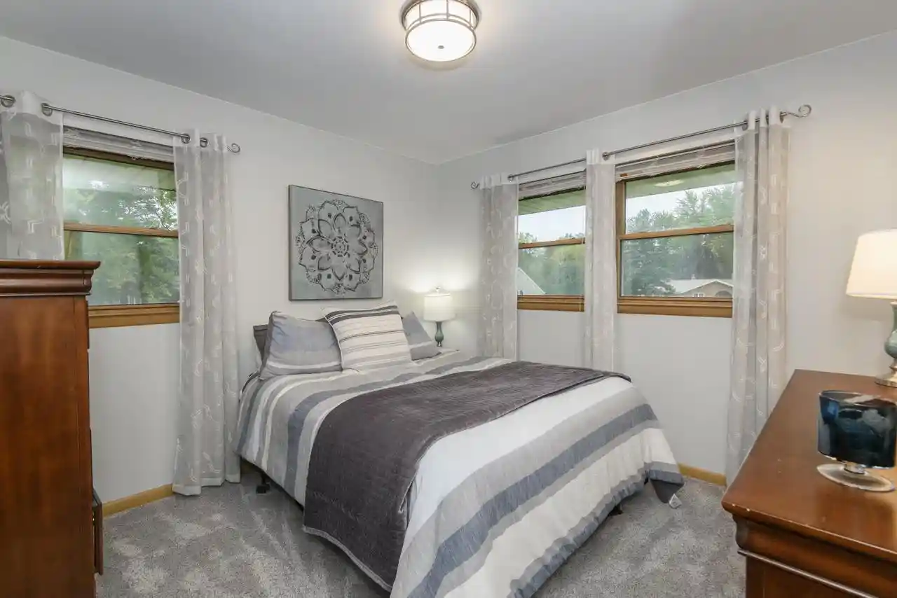 Photo 4 of Single family home for sale at 18550 Brookridge Dr, Brookfield, WI 53045 | MLS# 1982263 | Listing updated on 2026-10-07
