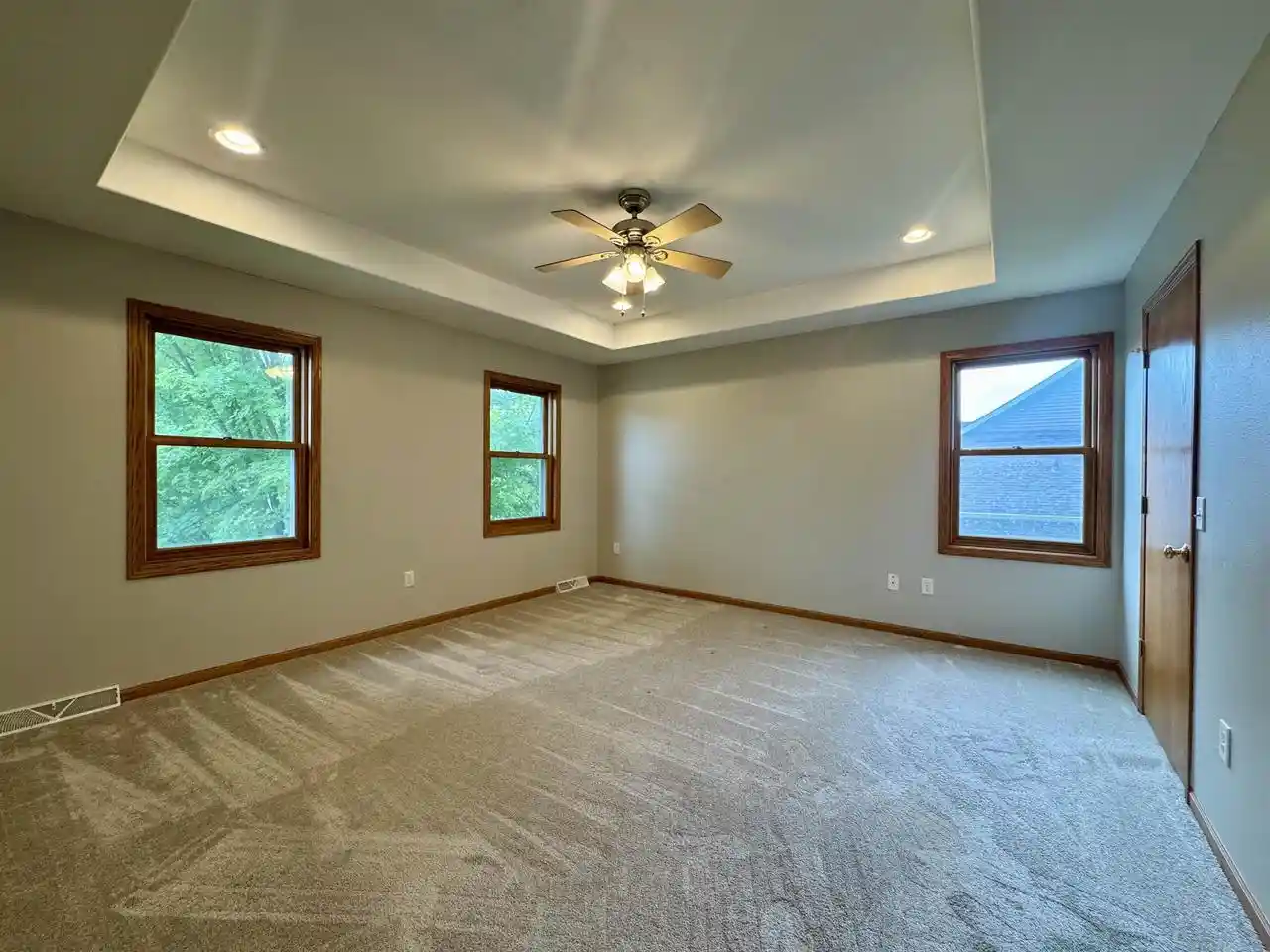 Photo 3 of Single family home for sale at 1129 Gils Way, Cross Plains, WI 53528 | MLS# 2033508 | Listing updated on 2026-09-25