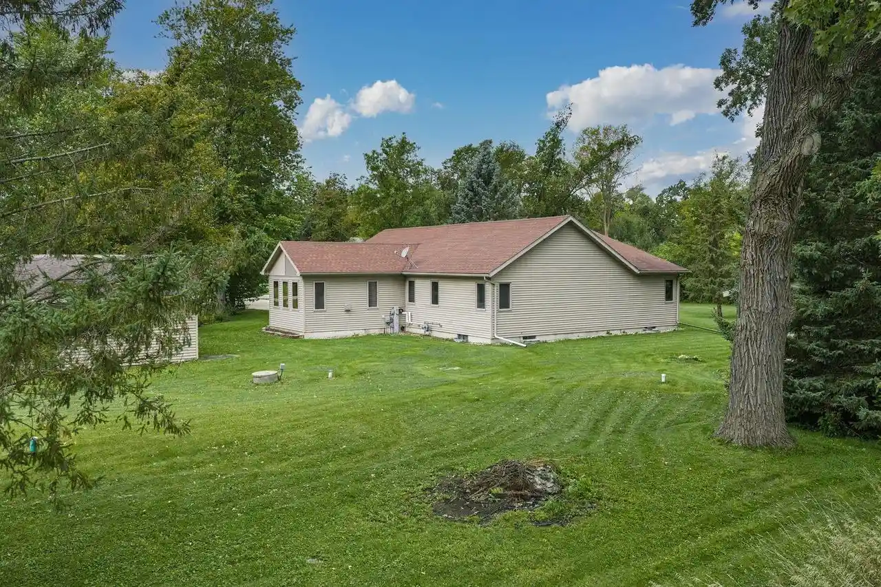 Photo 3 of Single family home for sale at N3299 Hickory Dr, Waupun, WI 53963 | MLS# 2033509 | Listing updated on 2026-09-26