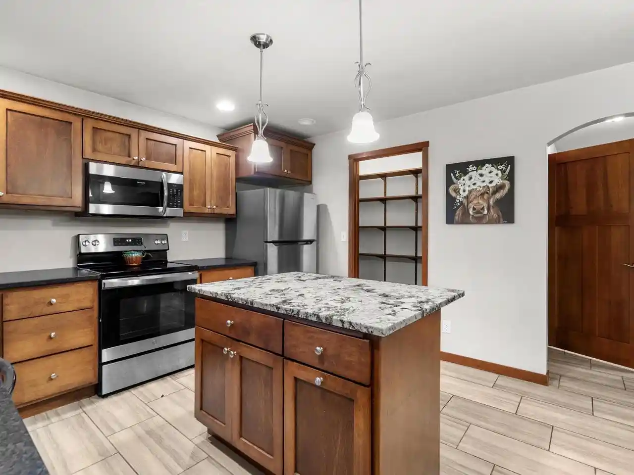 Photo 3 of Single family home for sale at 3318 Cimarron Ct, Manitowoc, WI 54220 | MLS# 1982279 | Listing updated on 2026-09-26