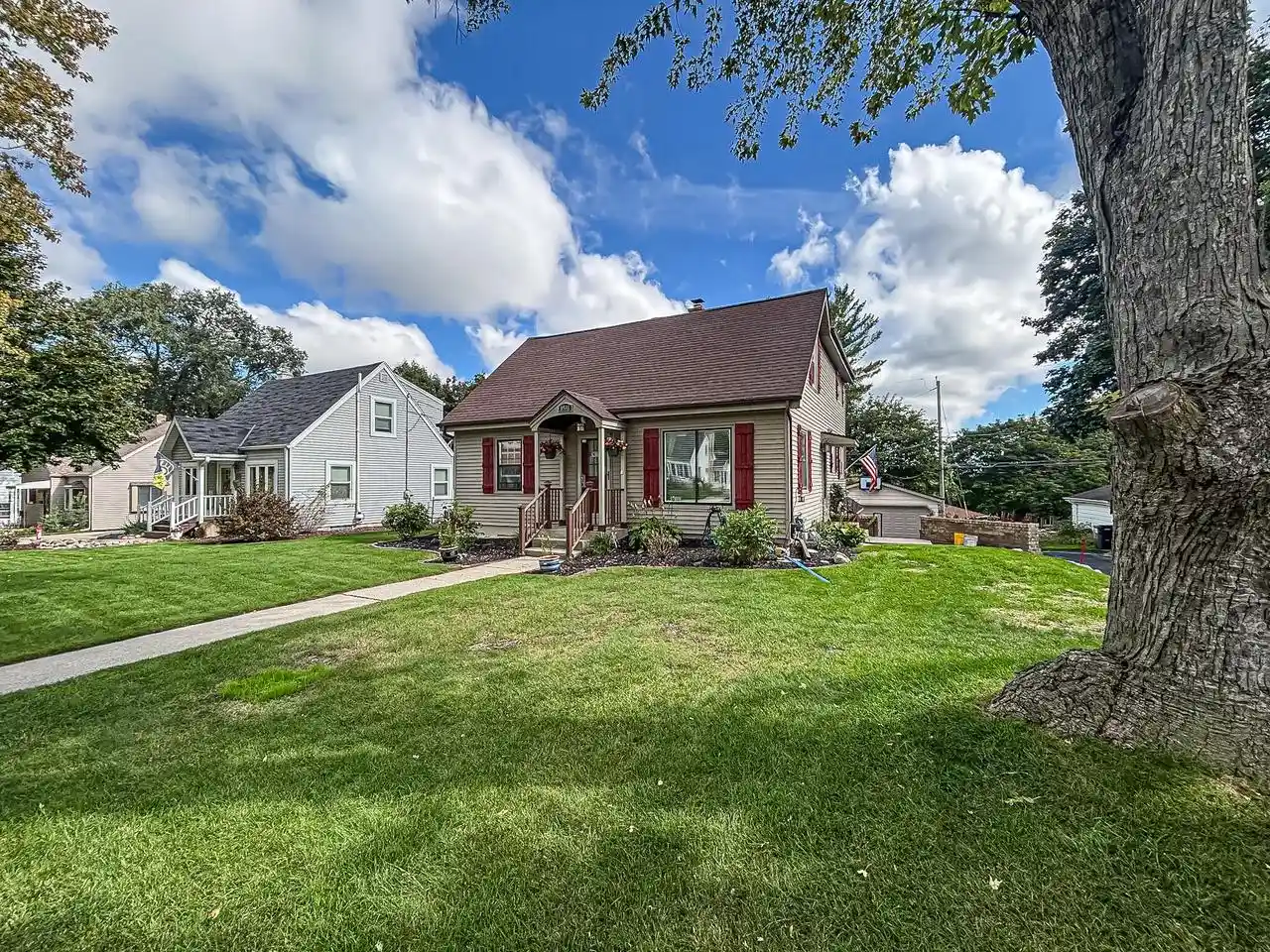 Photo 1 of Single family home for sale at W164n8586 Hiawatha Ave, Menomonee Falls, WI 53051 | MLS# 1982283 | Listing updated on 2026-09-26