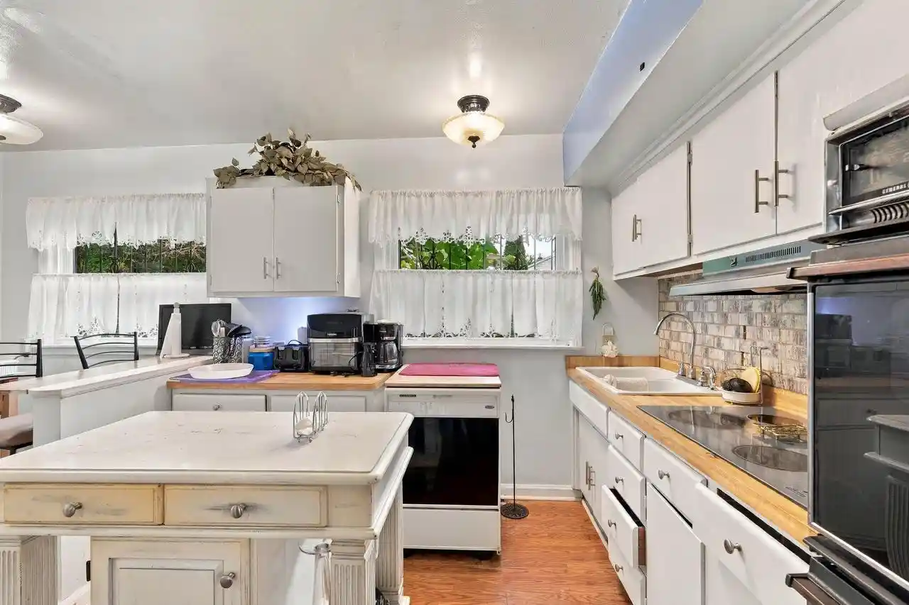 Photo 2 of Single family home for sale at 5734 N 74th Street, Milwaukee, WI 53218 | MLS# 1982287 | Listing updated on 2026-10-02