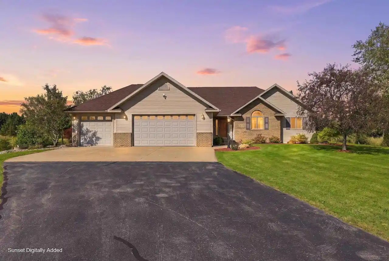 Photo 1 of Single family home for sale at 111951 Winterberry Cir, Marshfield, WI 54449 | MLS# 22604793 | Listing updated on 2026-09-29