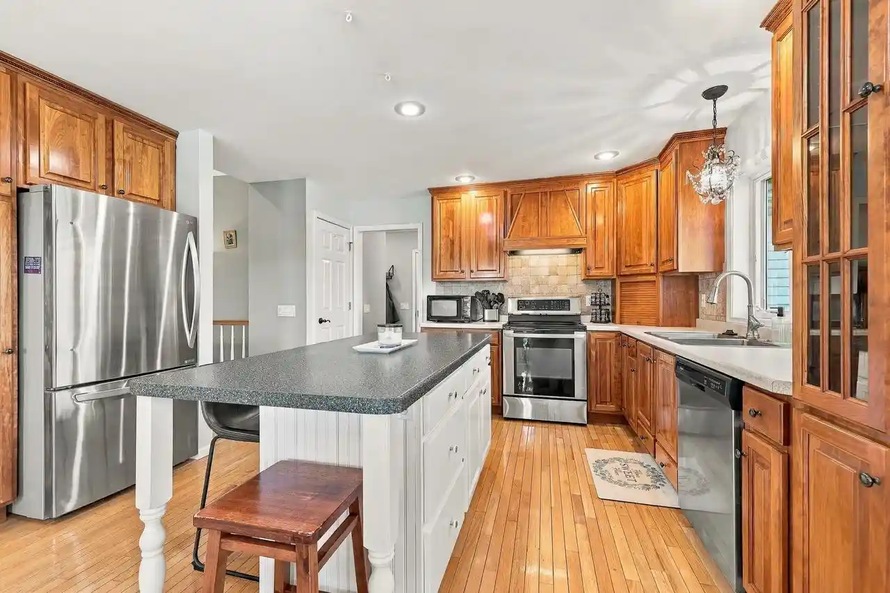 Photo 4 of Single family home for sale at 111951 Winterberry Cir, Marshfield, WI 54449 | MLS# 22604793 | Listing updated on 2026-09-29