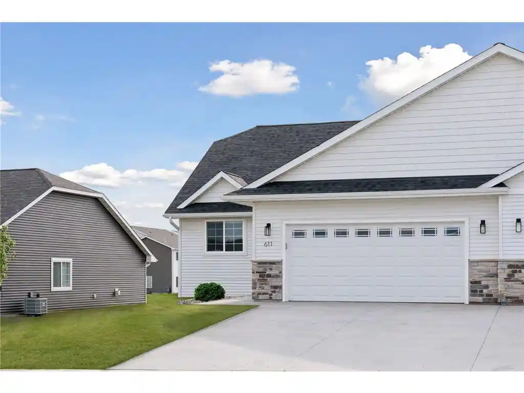 Photo 1 of Single family home for sale at 603 S Division St, Roberts, WI 54023 | MLS# 7150917 | Listing updated on 2026-10-04