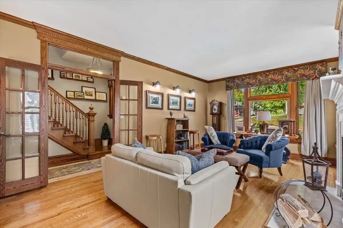 Photo 3 of Single family home for sale at 833 Walnut St, West Bend, WI 53095 | MLS# 1982293 | Listing updated on 2026-10-09
