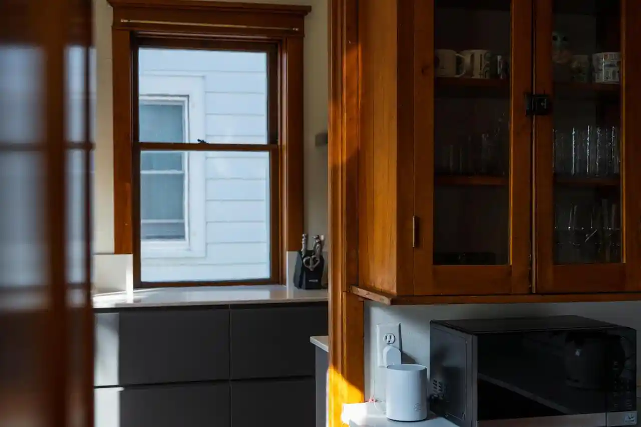 Photo 4 of Single family home for sale at 3007 N Farwell Ave, Milwaukee, WI 53211 | MLS# 1982300 | Listing updated on 2026-10-07