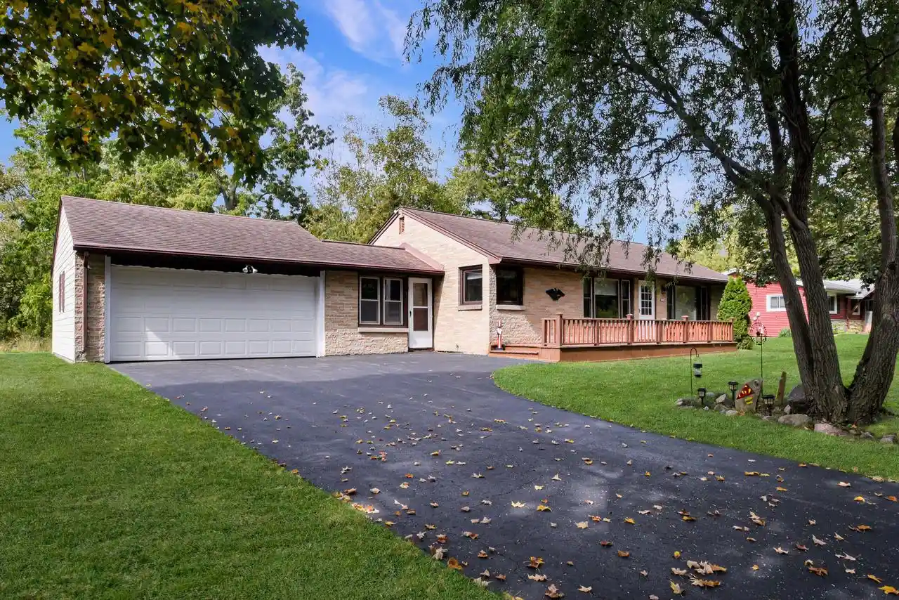Photo 1 of Single family home for sale at 151 Fillmore St, Fredonia, WI 53021 | MLS# 1982306 | Listing updated on 2026-09-29