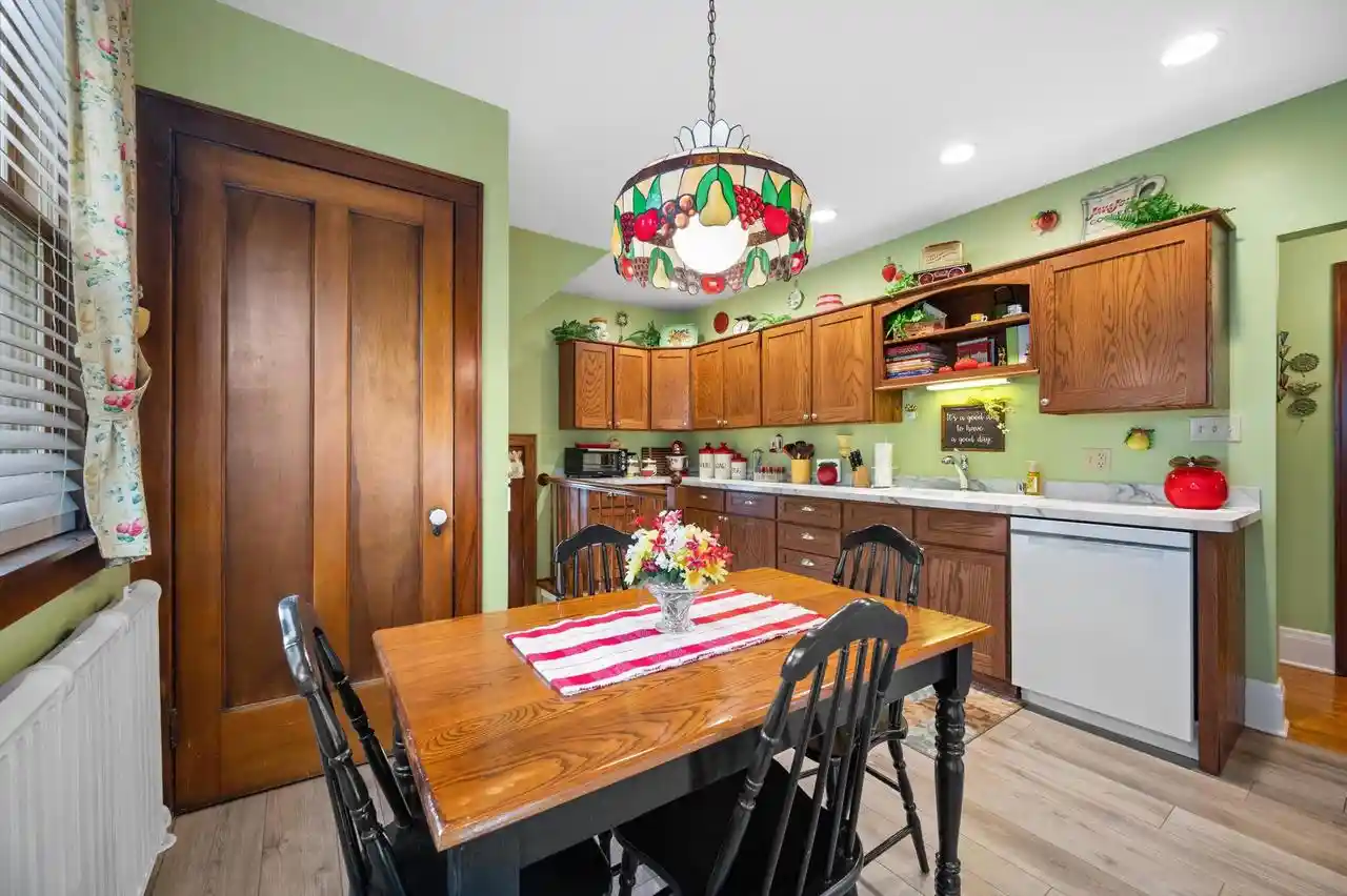 Photo 4 of Single family home for sale at 837 S 17th Street, Milwaukee, WI 53204 | MLS# 1982307 | Listing updated on 2026-10-10