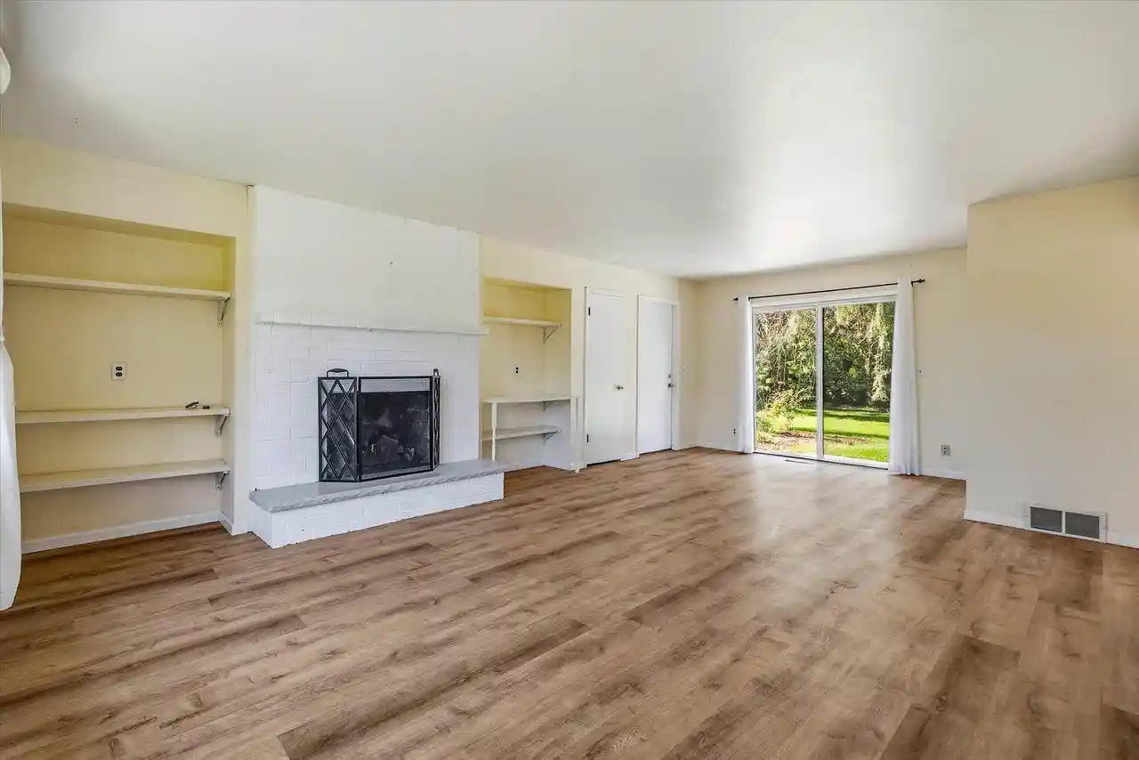 Photo 3 of Single family home for sale at 11145 N Riverland Ct, Mequon, WI 53092 | MLS# 1982308 | Listing updated on 2026-10-05