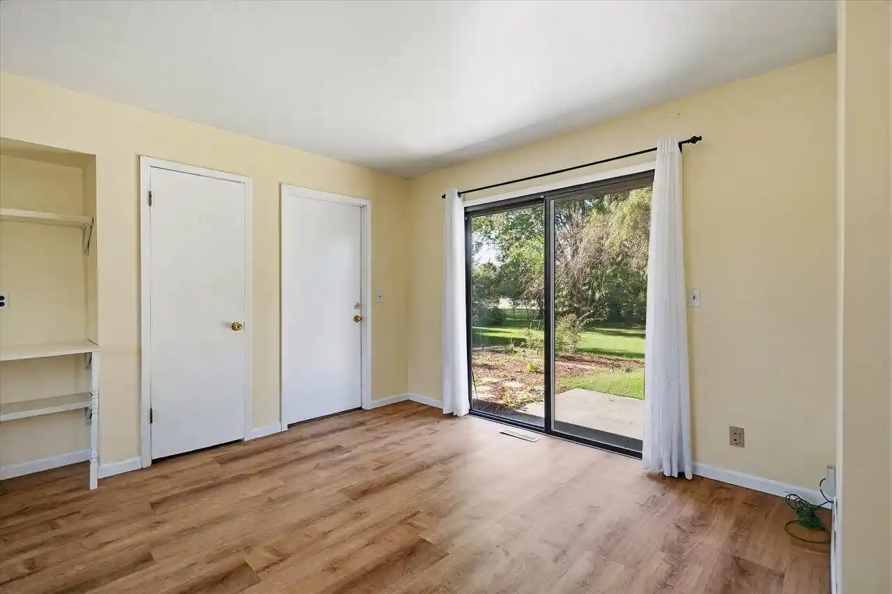 Photo 4 of Single family home for sale at 11145 N Riverland Ct, Mequon, WI 53092 | MLS# 1982308 | Listing updated on 2026-10-05