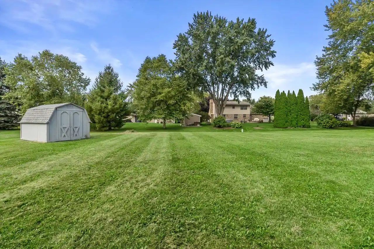 Photo 4 of Single family home for sale at W208s10489 N Karen Ct, Muskego, WI 53150 | MLS# 1982323 | Listing updated on 2026-09-27