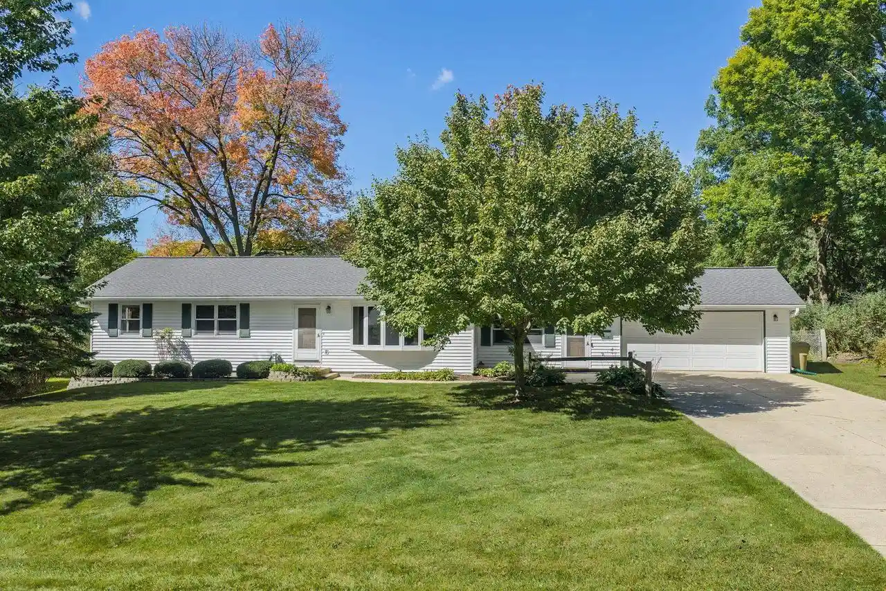 Photo 1 of Single family home for sale at 1510 Cameron Dr, Madison, WI 53711 | MLS# 2033530 | Listing updated on 2026-09-30