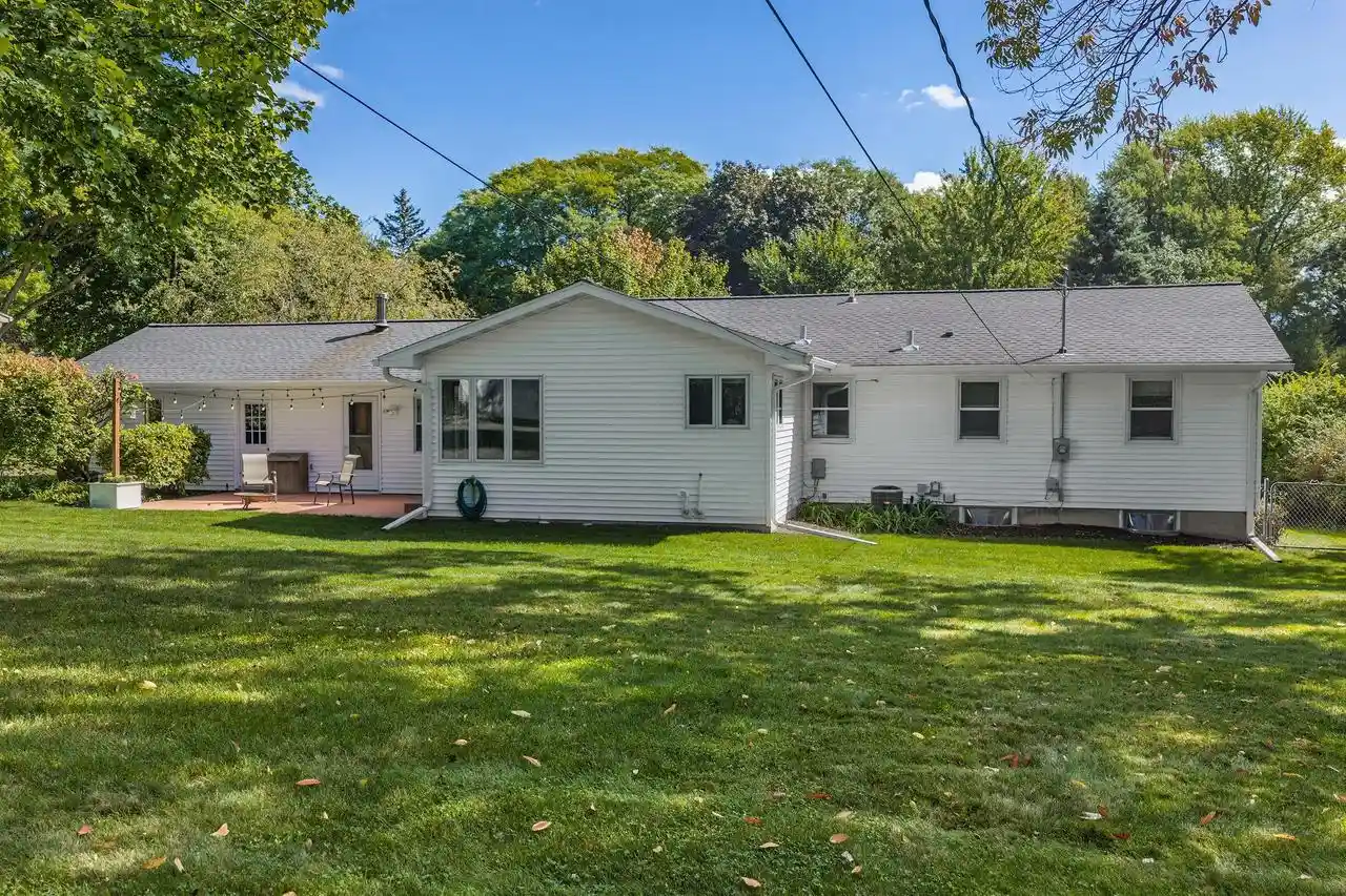 Photo 3 of Single family home for sale at 1510 Cameron Dr, Madison, WI 53711 | MLS# 2033530 | Listing updated on 2026-09-30