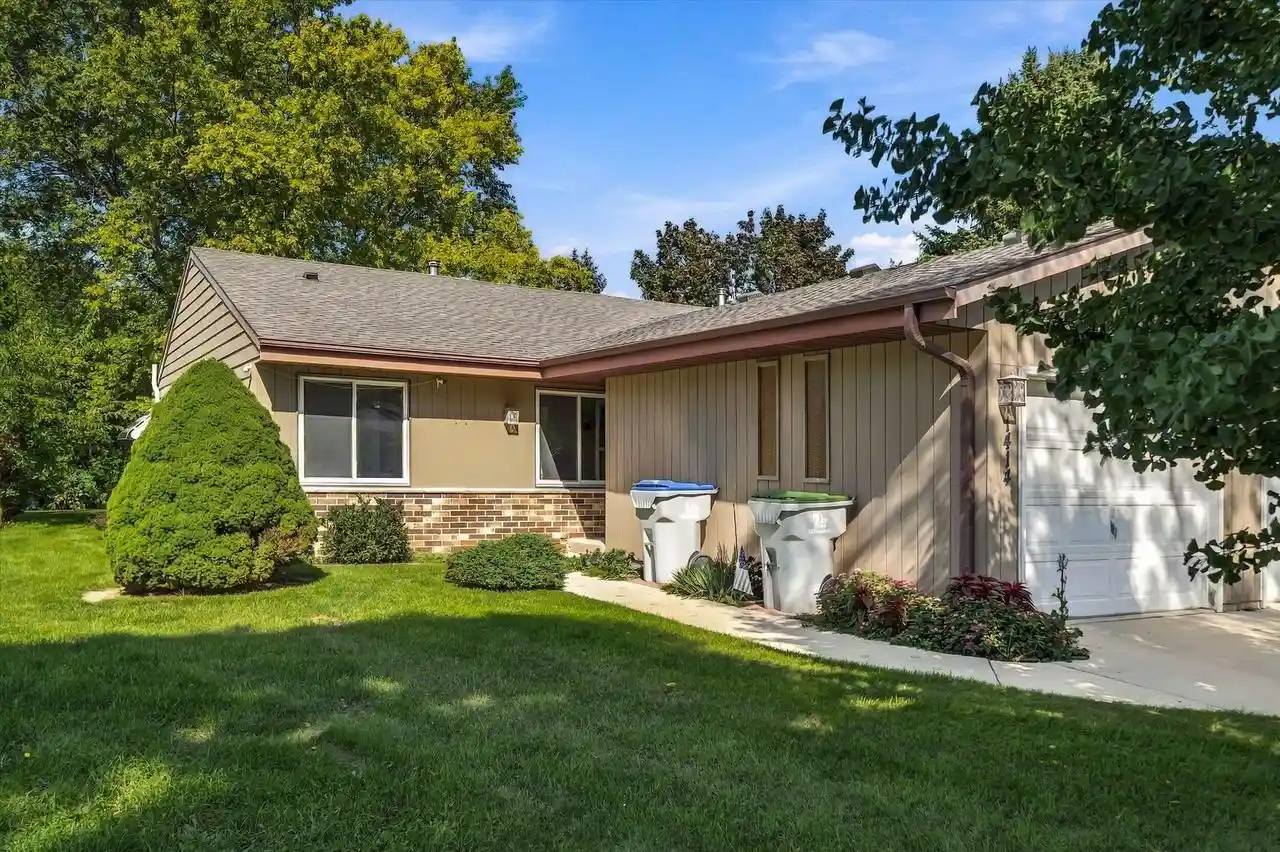 Photo 1 of Sale Pending at 1414 W Plainfield Ave, Milwaukee, WI 53221 | MLS# 1982326 | Listing updated on 2026-09-29