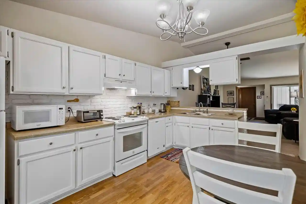 Photo 2 of Sale Pending at 1414 W Plainfield Ave, Milwaukee, WI 53221 | MLS# 1982326 | Listing updated on 2026-09-29